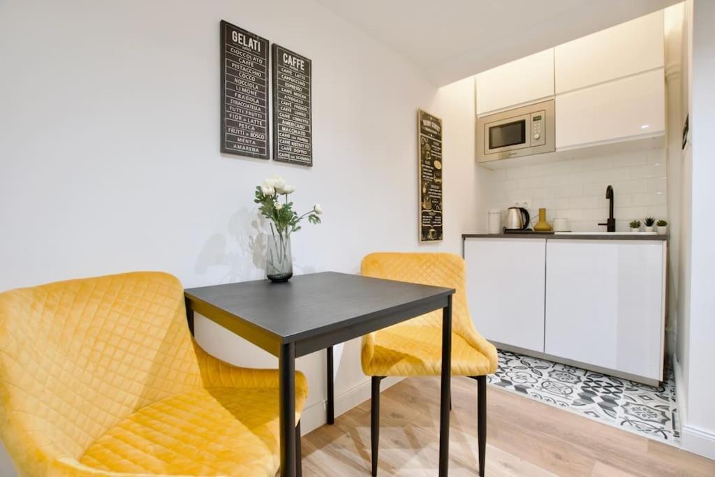 Premium Apartment By Hi5- Brody Street Budapesta Exterior foto