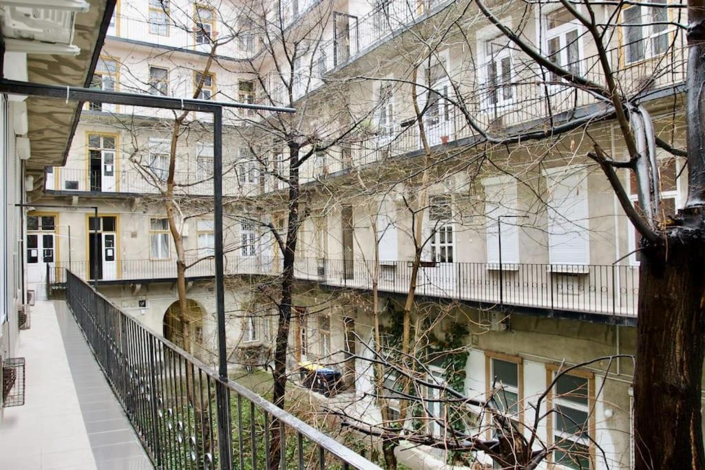 Premium Apartment By Hi5- Brody Street Budapesta Exterior foto